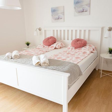 Studio-Appartements Emwey Trogir Bagian luar foto