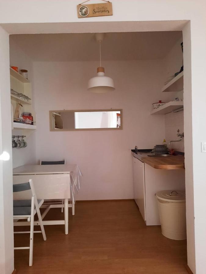 Studio-Appartements Emwey Trogir Bagian luar foto