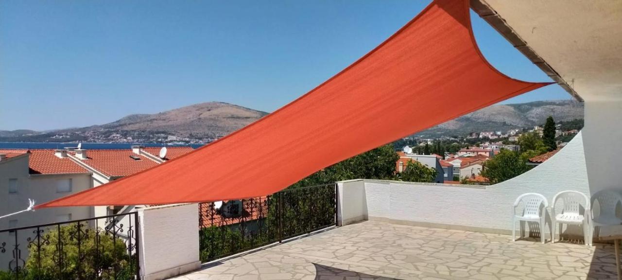 Studio-Appartements Emwey Trogir Bagian luar foto