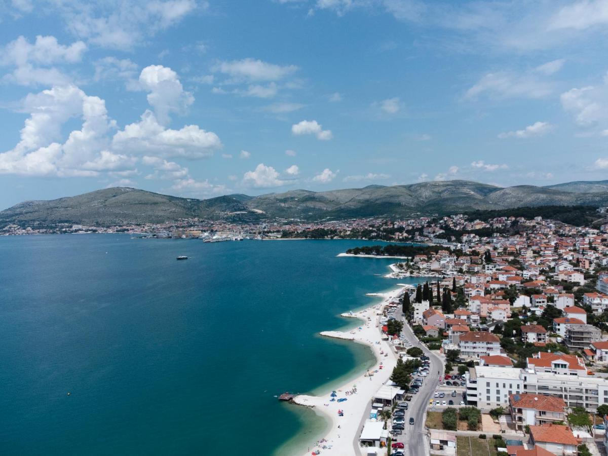 Studio-Appartements Emwey Trogir Bagian luar foto