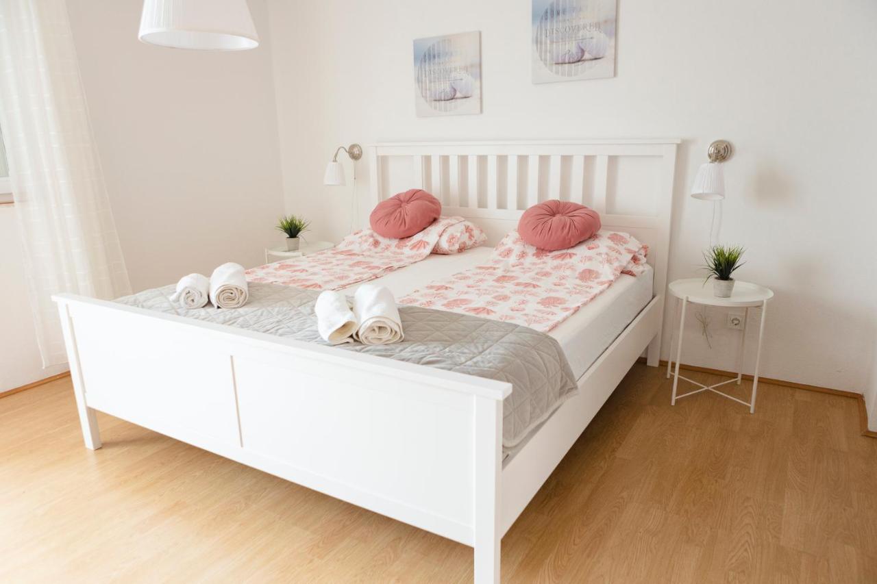 Studio-Appartements Emwey Trogir Bagian luar foto